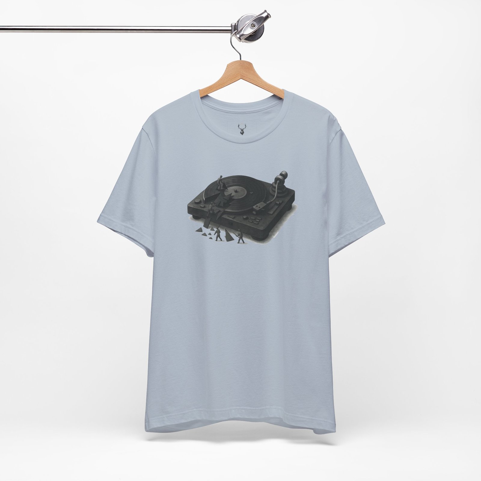 Vinyl record player lover’s DJ t-shirt with turntable design, perfect for music producers and DJs.