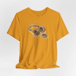 Festival outfit t-shirt with DJ headphones artwork, EDM rave clothing for fans and producers in streetwear style.