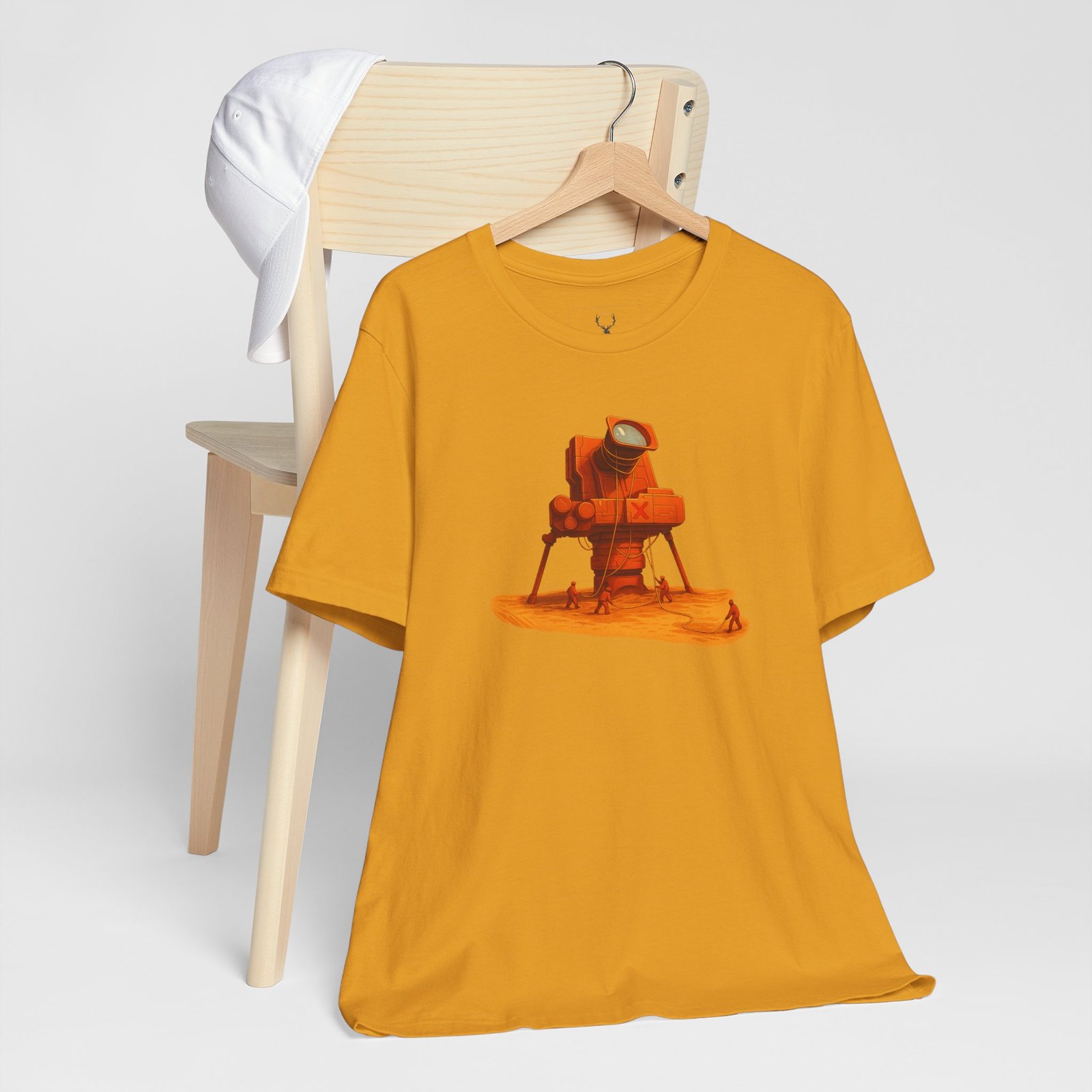 Filmmaker Camera T-Shirt for creative directors and video enthusiasts, featuring vintage camera artwork.