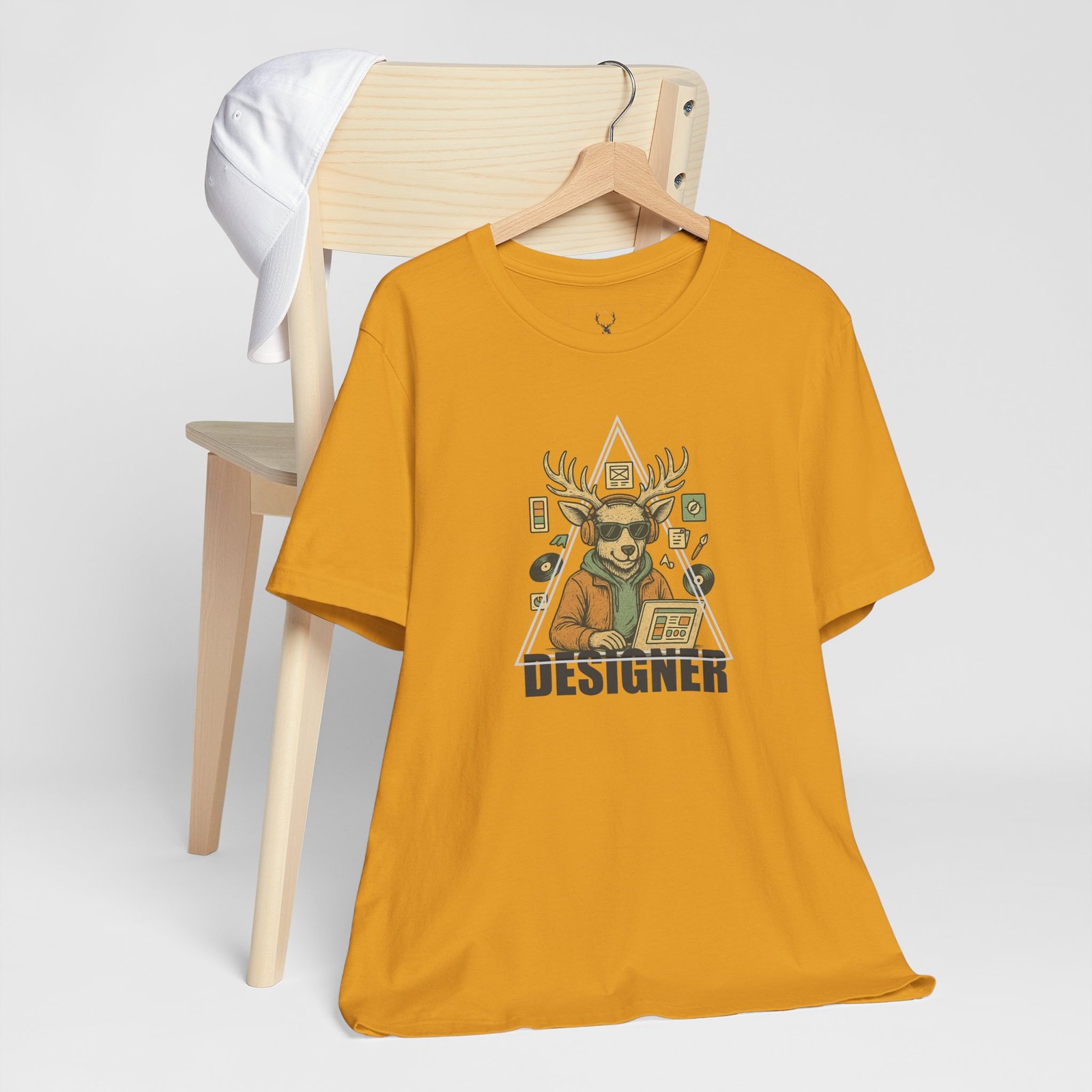 Creative EDM deer streetwear shirt with music producer graphic and triangle art.